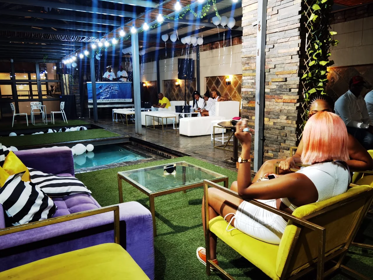 The evening lounge at Crystal House